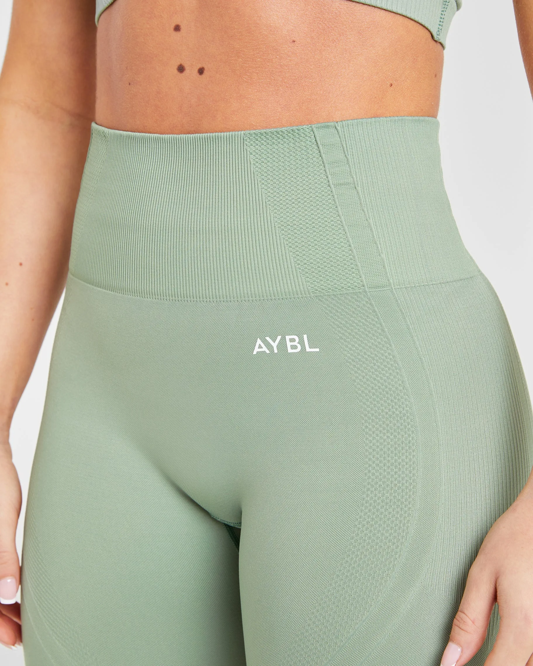 Balance V3 Seamless Leggings - Grove Green