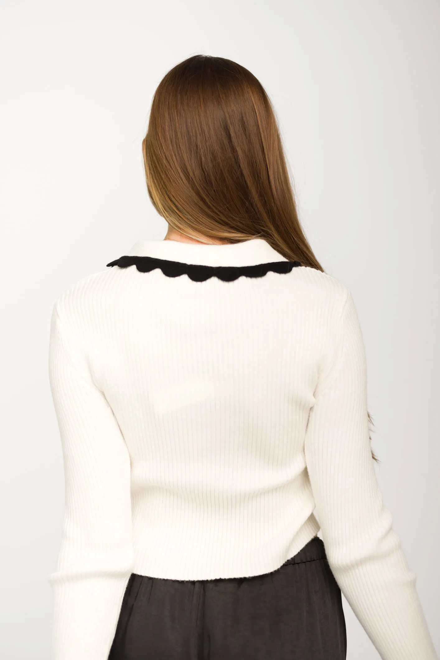 Frankie Scalloped Collar Sweater in Off-White