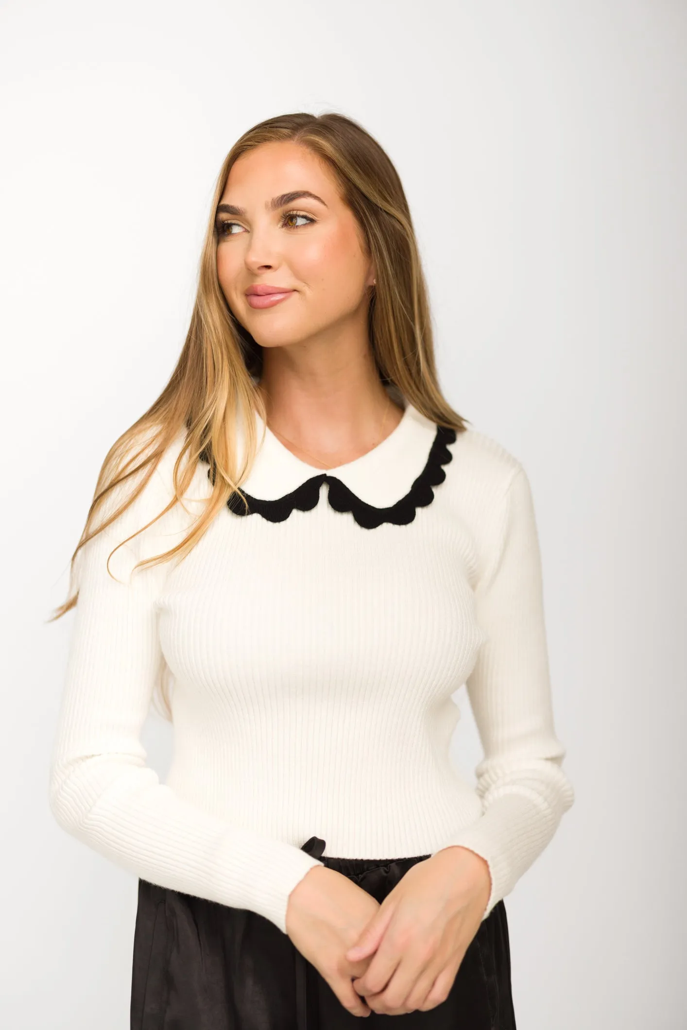 Frankie Scalloped Collar Sweater in Off-White