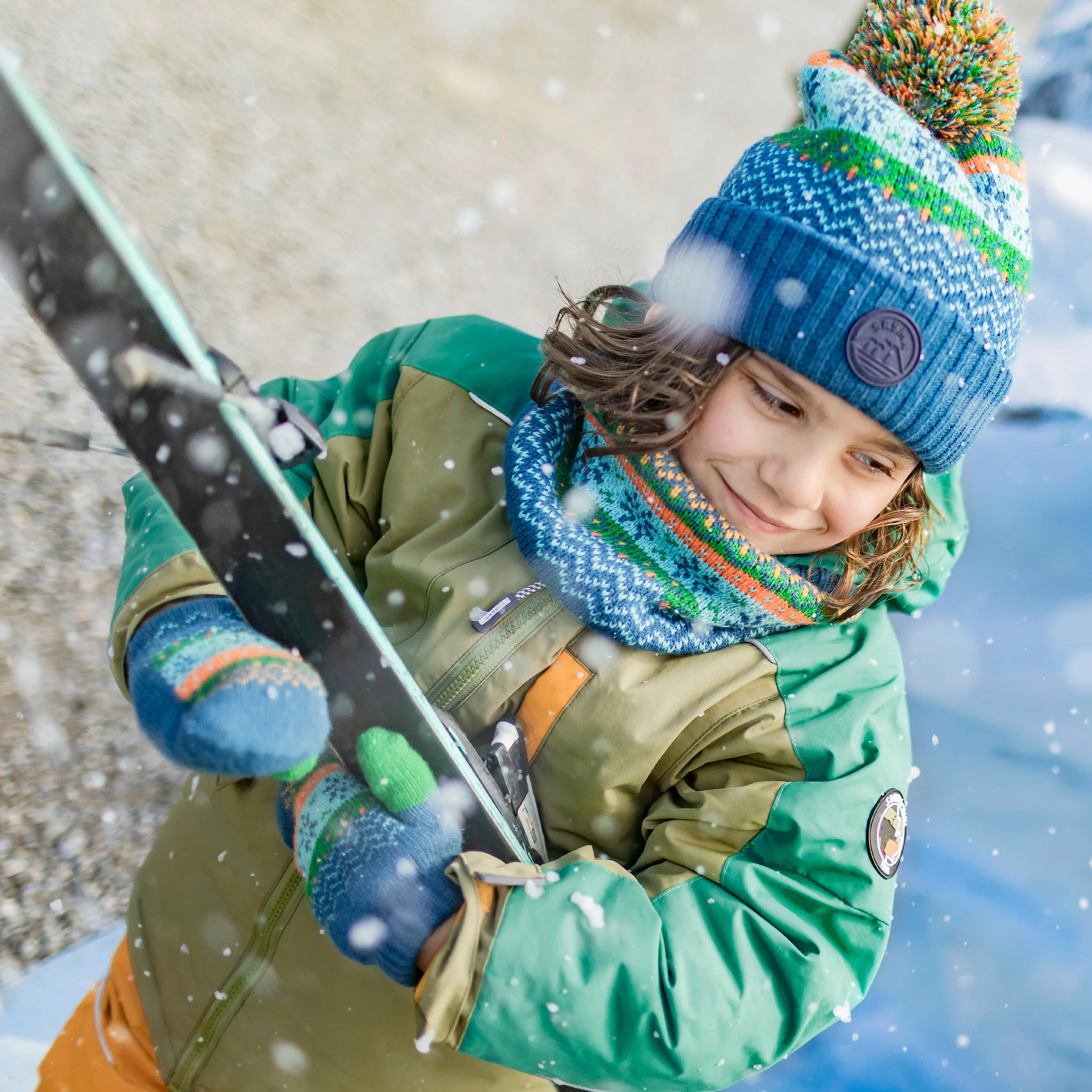 Habit de neige deux pièces vert, jaune et turquoise, enfant || Two-piece yellow, green and turquoise snowsuit, child