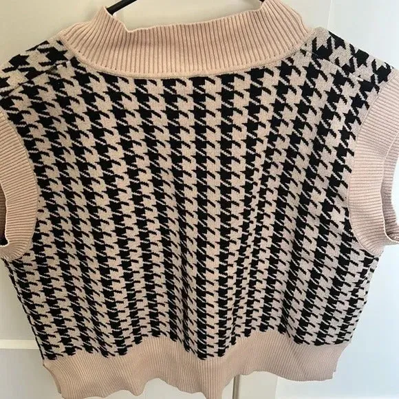 Houndstooth Sweater Vest