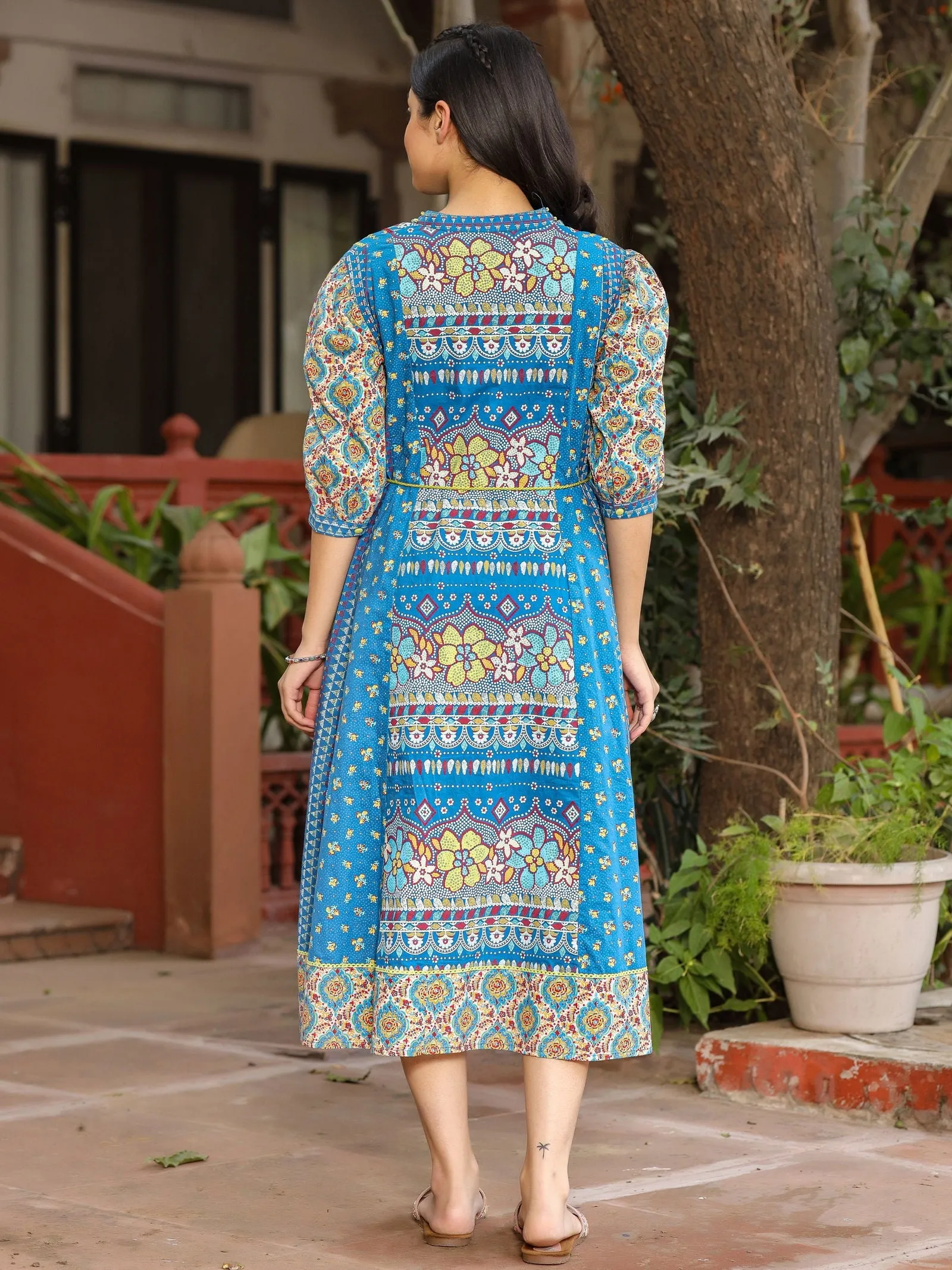 Jashvi Blue Floral Printed Pure Cotton Dress & Doris With Beads Work