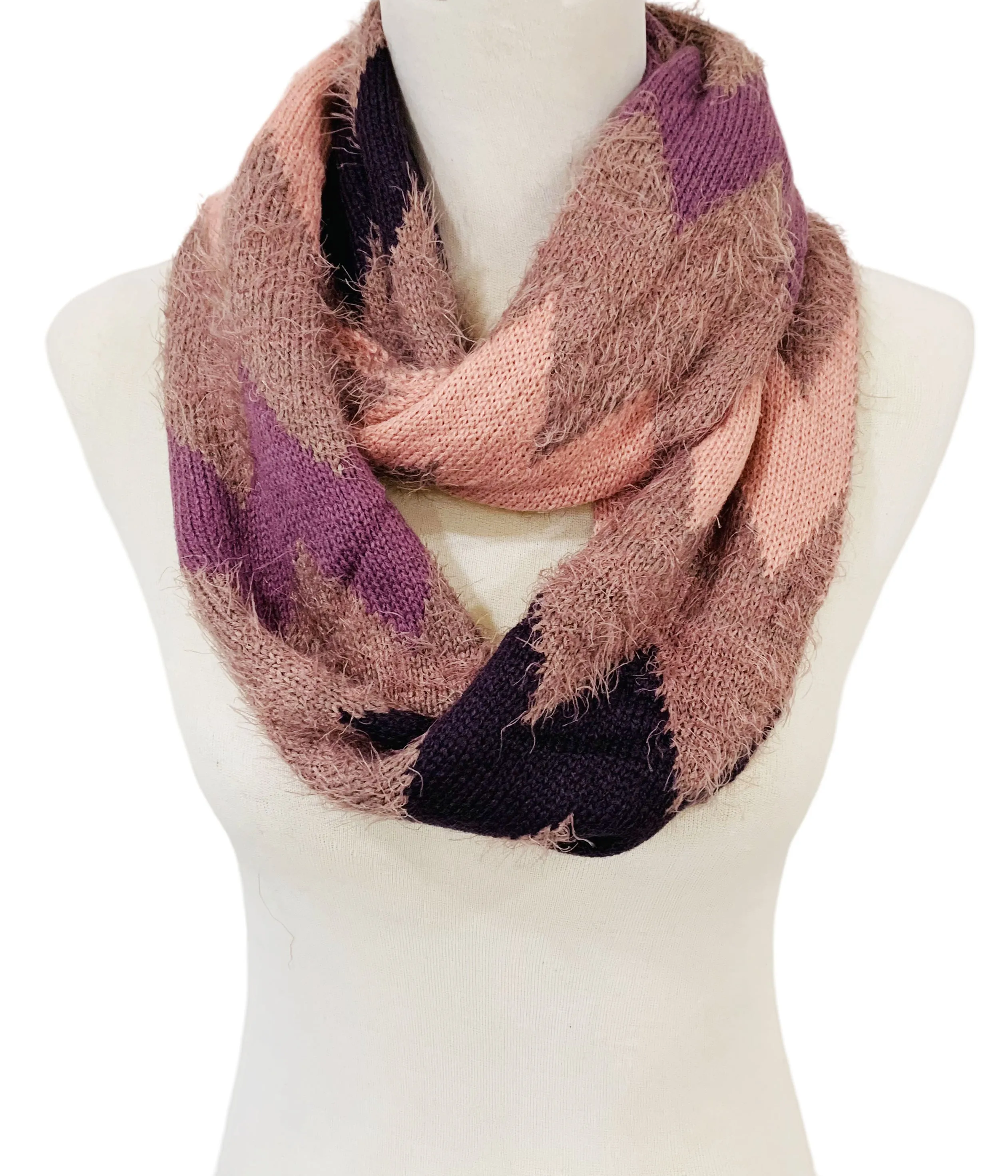 JC012007 Zigzag Fuzzy Infinity Scarf