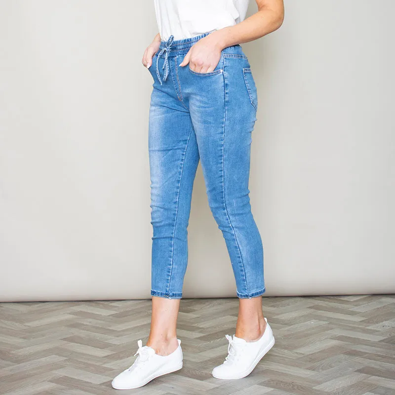 Lena Relaxed Crop Skinny Jean (Light Blue)