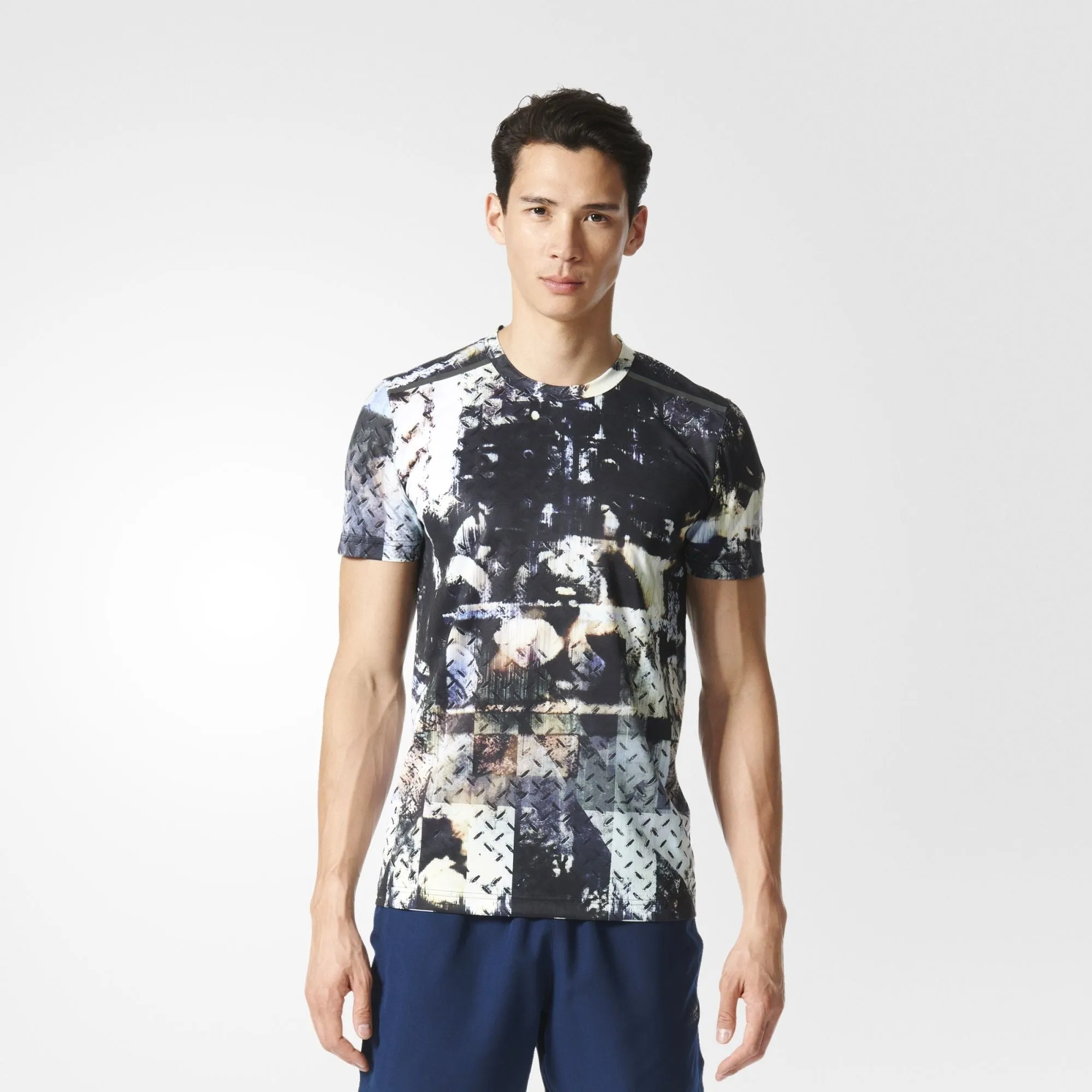 Men Running Climachill Graphic Tee AP6243