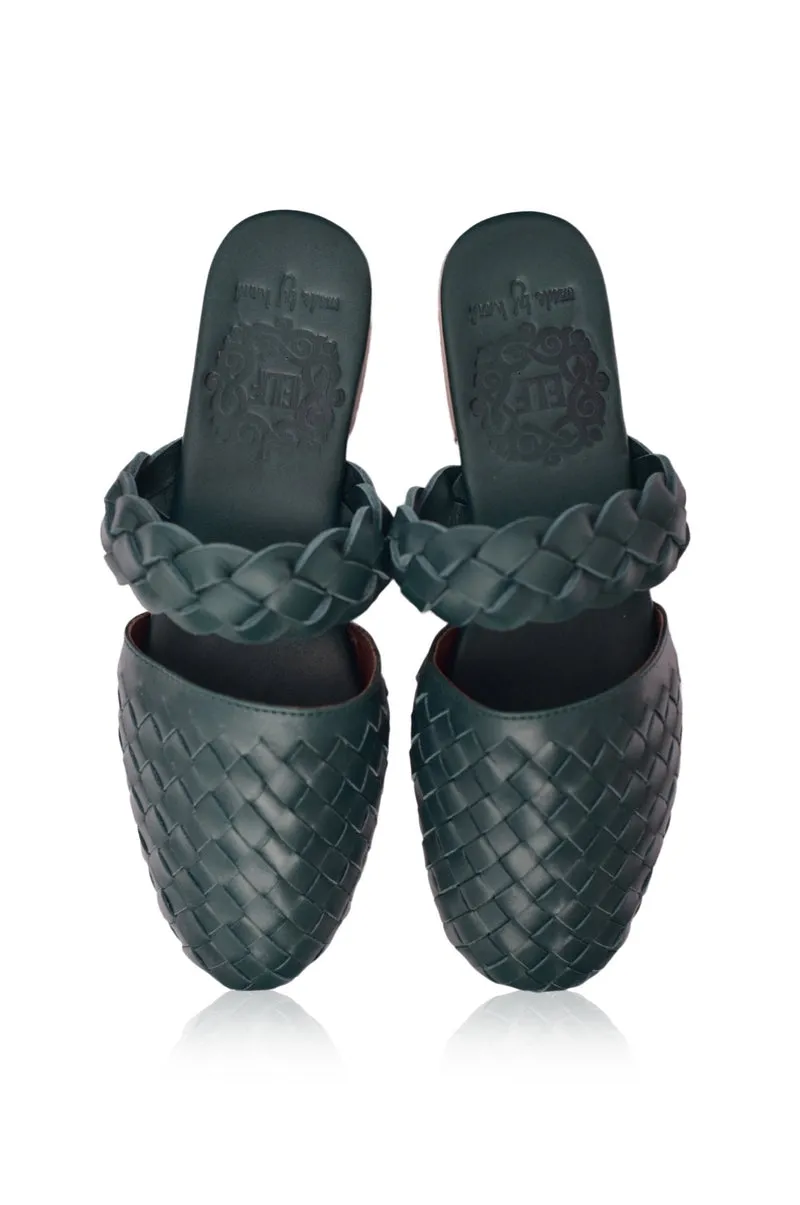 Sea Escape Slide Sandals in Emerald