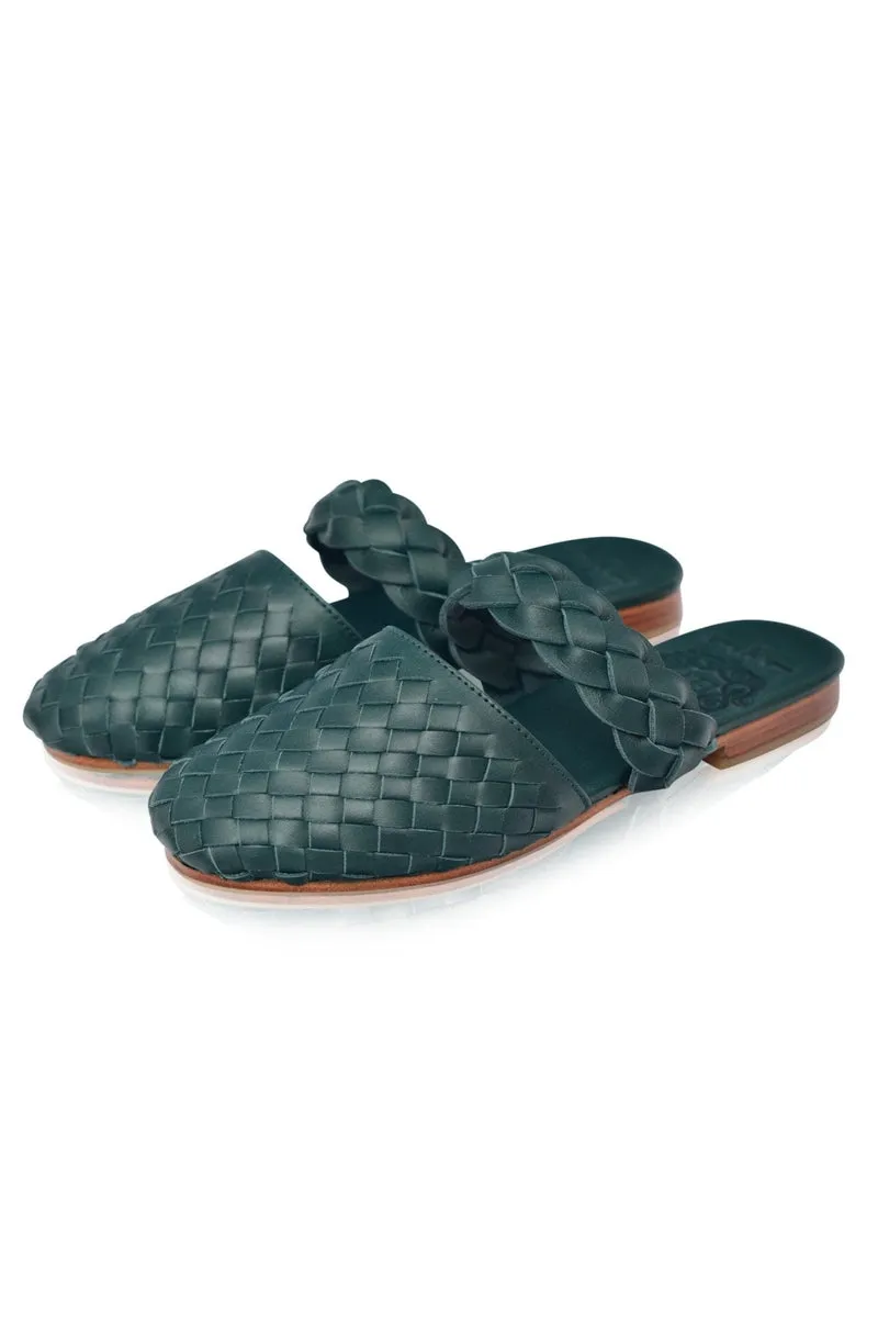 Sea Escape Slide Sandals in Emerald