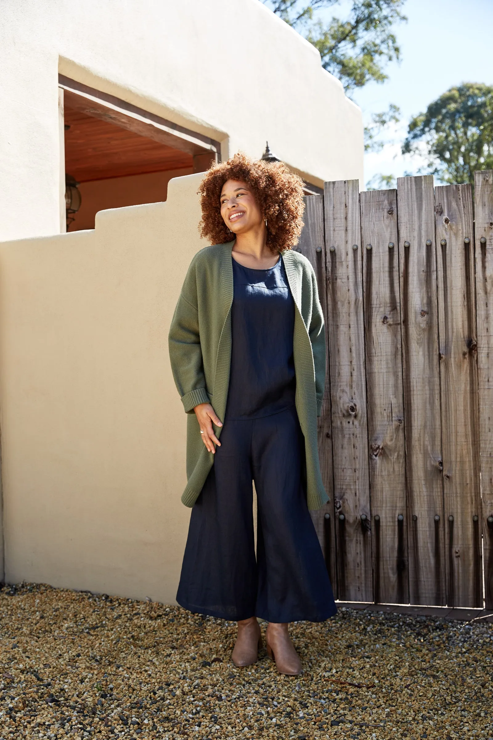 Studio Crop Pant - Navy