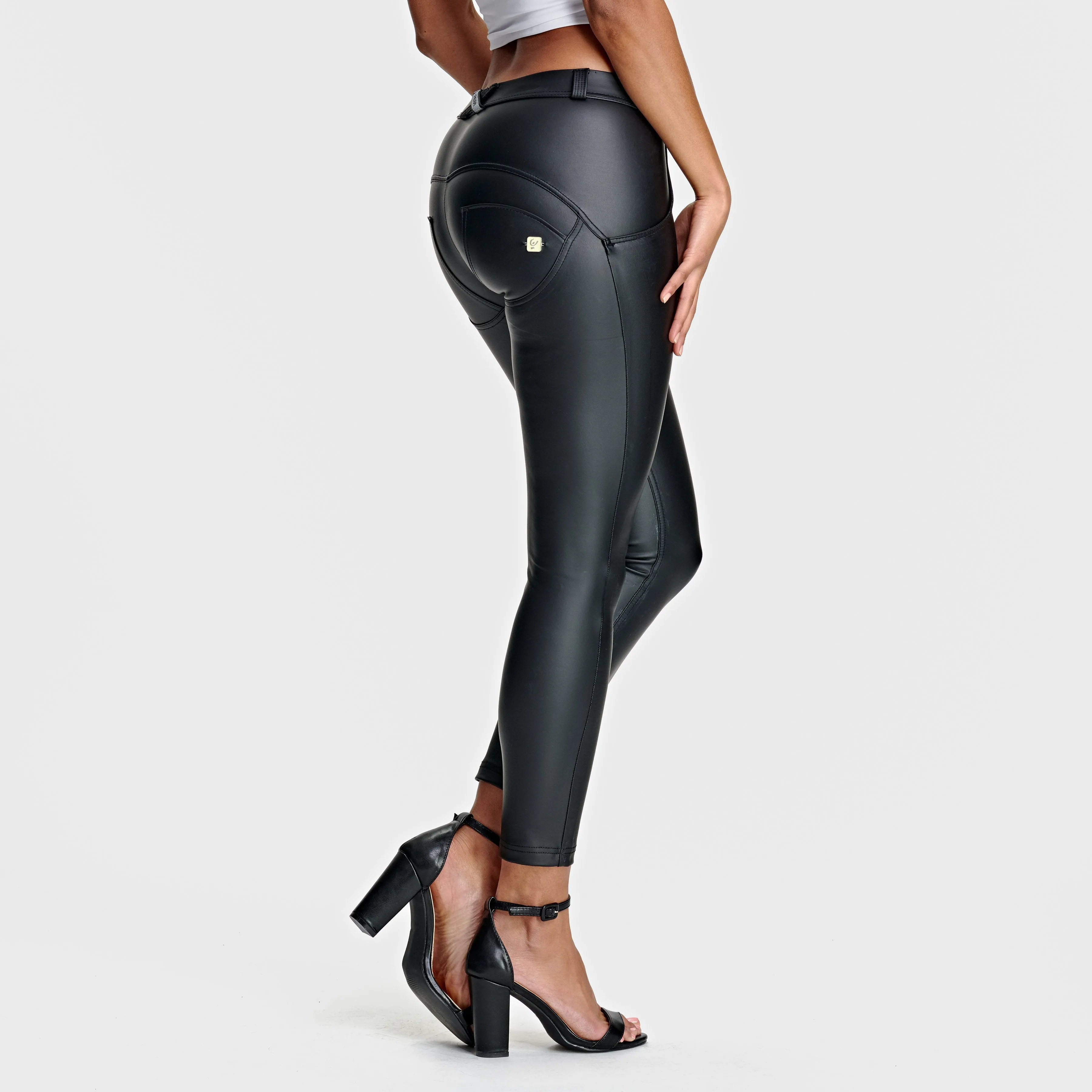 WR.UP® Faux Leather - Mid Waist - 7/8 Length - Black